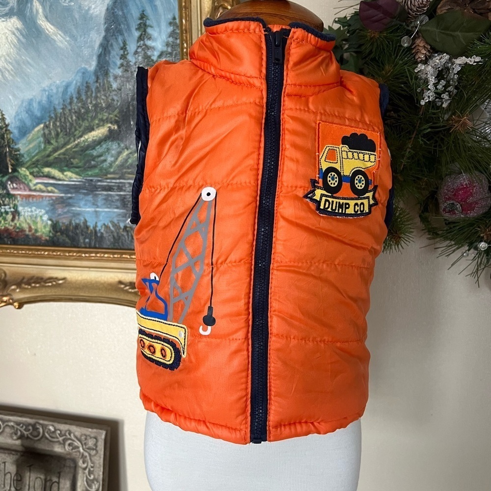 Dump Truck Excavator Lined
Puffer Vest 18 Months